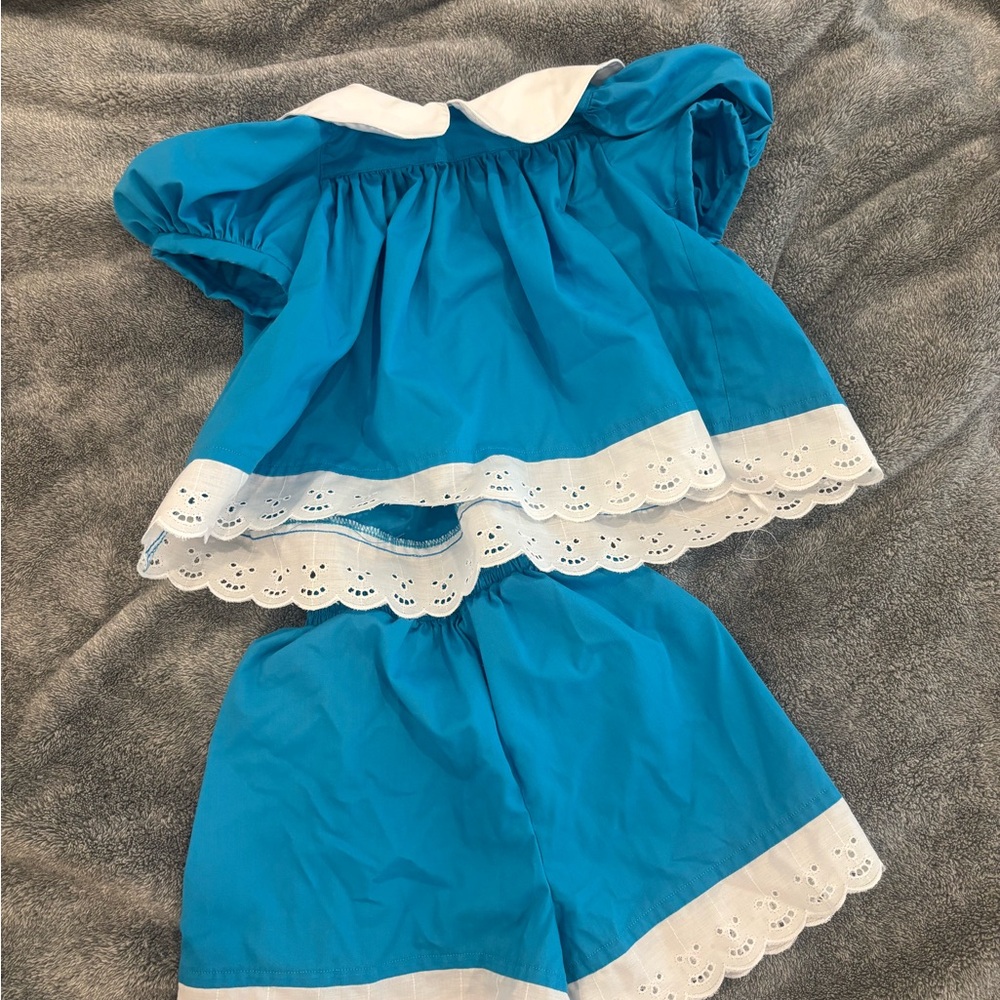Molly Doll costume and wig - Picture 2 of 4